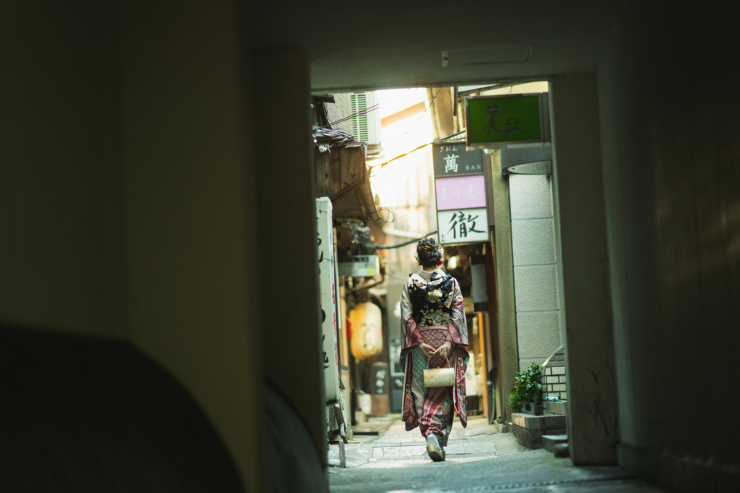 京都の路地で 成人式前撮り 片倉写真事務所