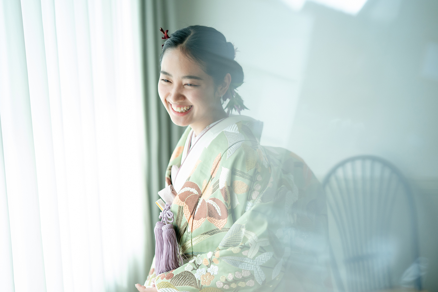 椅子に座る花嫁の写真|京都北山