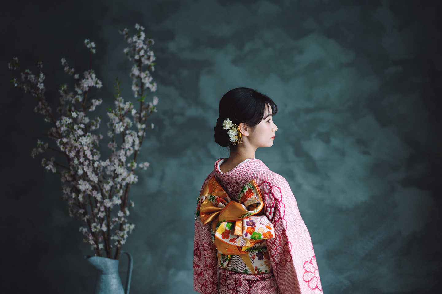 京都 成人式 前撮り スタジオ写真 グレーバック